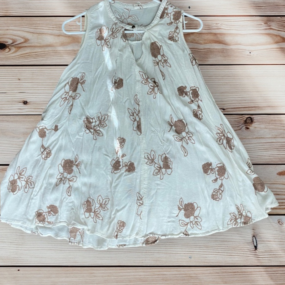 Pink Blush Floral Embroidered Oversized Sleeveless Blouse w/ Keyhole neck